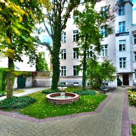 Nathan'S Villa Hostel Varsóvia Exterior foto