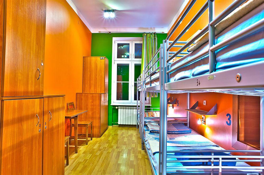 Nathan'S Villa Hostel Varsóvia Exterior foto
