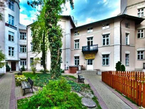 Nathan'S Villa Hostel Varsóvia Exterior foto